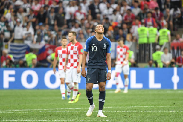 生涯初期至 生涯初期至