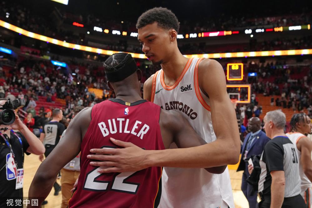 签约楚克乌 签约楚克乌